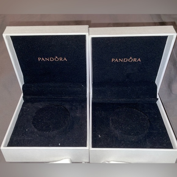 Pandora Bracelet Boxes & Dust Bags - Picture 2 of 7